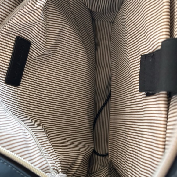 Lovevook Backpack - Picture 3 of 3